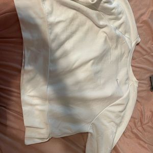 white nike cropped sweater